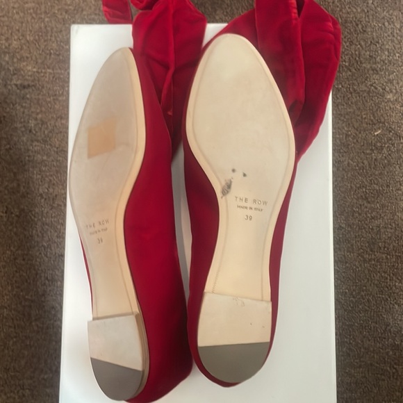 The Row (never worn) red velvet flat with ankle wrap tie. - Picture 4 of 8